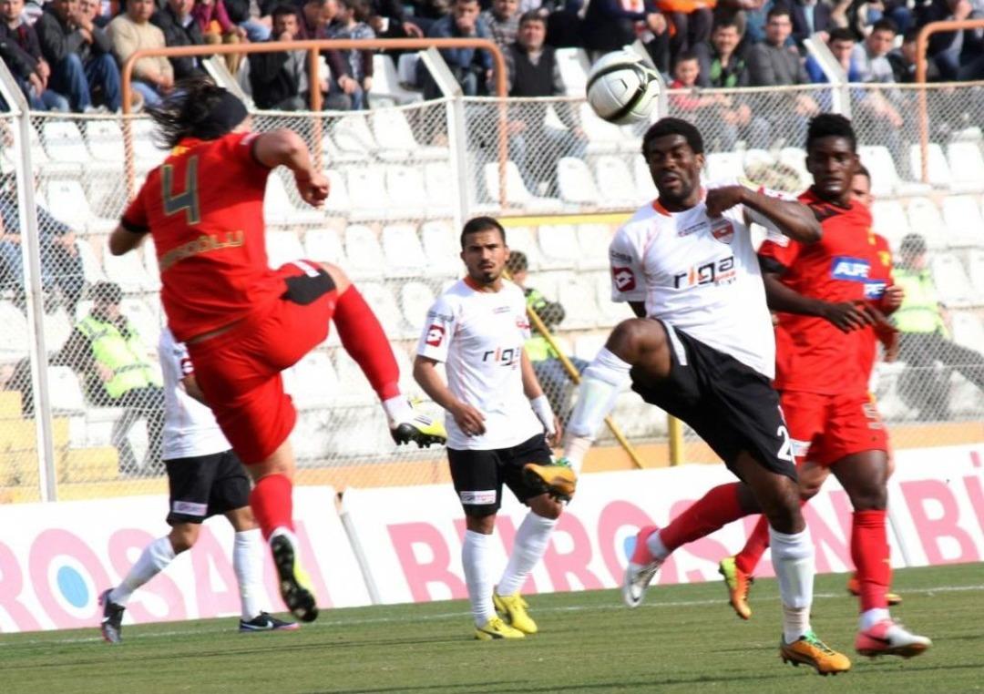 Adanaspor: 2 G&ouml;ztepe: 1