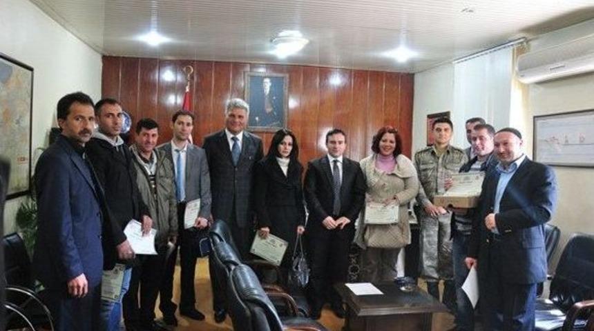 &Ouml;d&uuml;ll&uuml; Hediyelik Eşya Tasarım Yarışmasına Katılanlara &Ouml;d&uuml;lleri Verildi