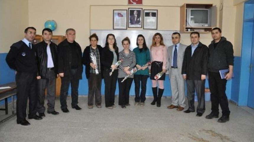 Nebioğlu Beldesinde Kadınlar G&uuml;n&uuml; Kutlandı