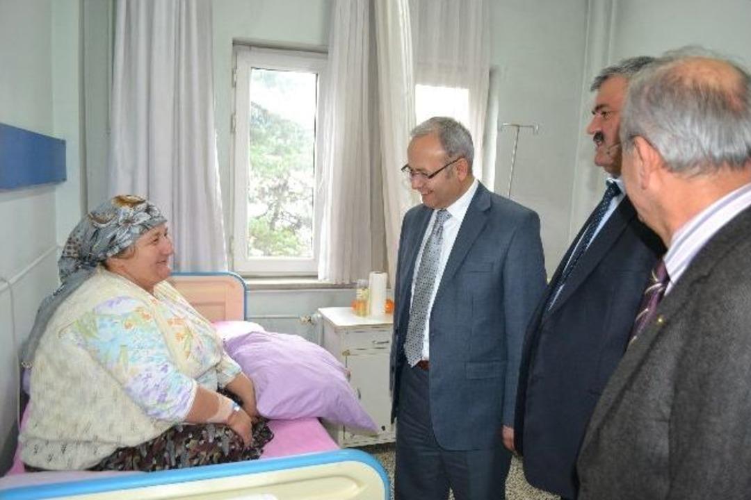 Milletvekili Candan&rsquo;dan Hastane Ziyareti