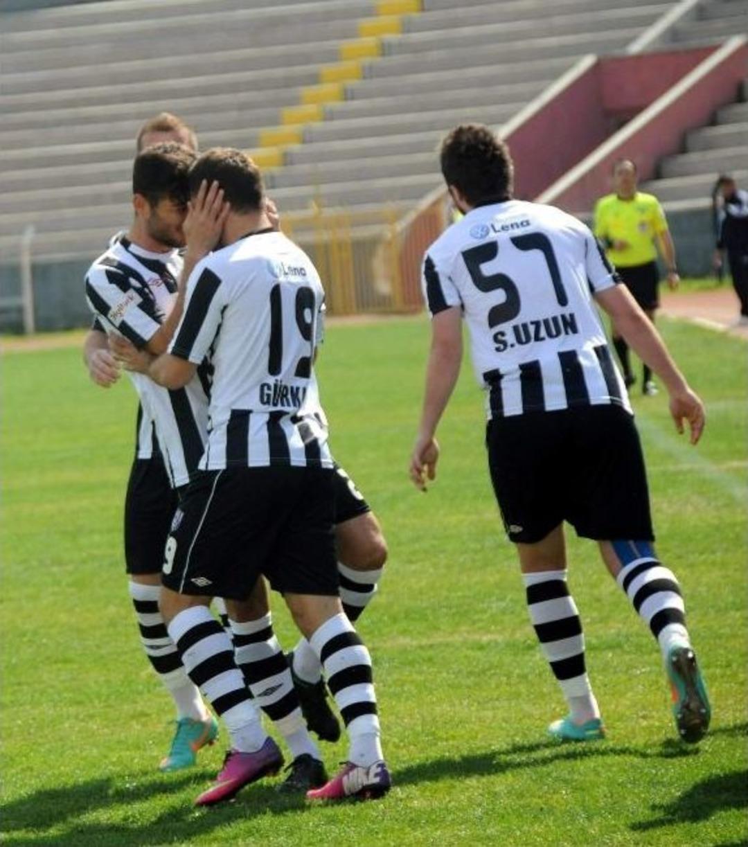 Efeler D&ouml;rt D&ouml;rtl&uuml;k