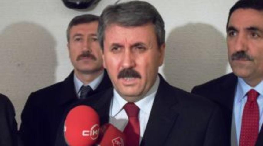 Destici: Alman H&uuml;k&uuml;meti Yangının &Uuml;zerini Kapatabilir