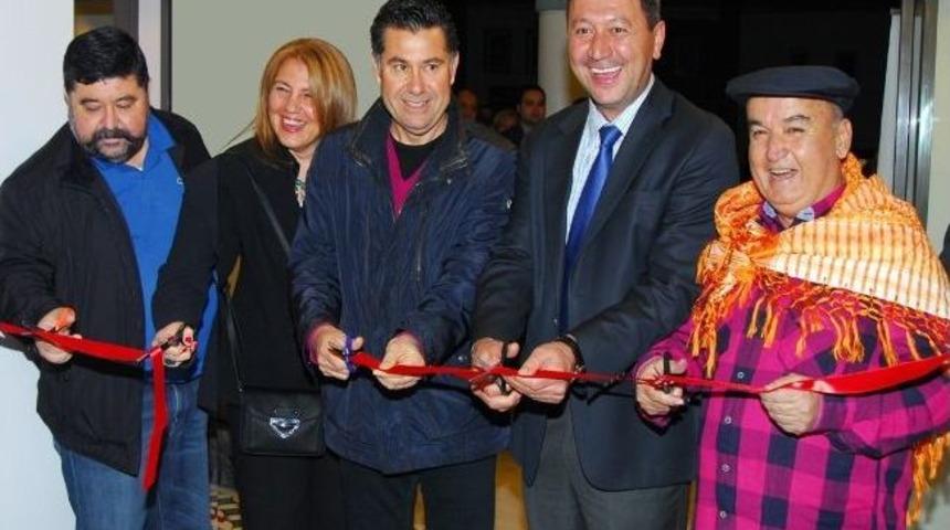 Bodrum&rsquo;da &lsquo;&ccedil;i&ccedil;ek Başlı Kadınlarımız&rsquo; Sergisi A&ccedil;ıldı