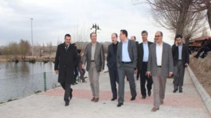 Ak Parti Milletvekilleri Avanos İl&ccedil;esinde İncelemelerde Bulundu