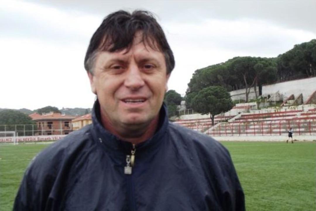 Erkek Futbol Takımına Kız Kaptan