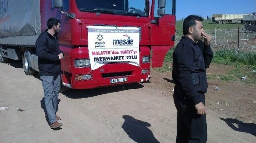 Suriye M&uuml;ltecilerine Un Yardımı