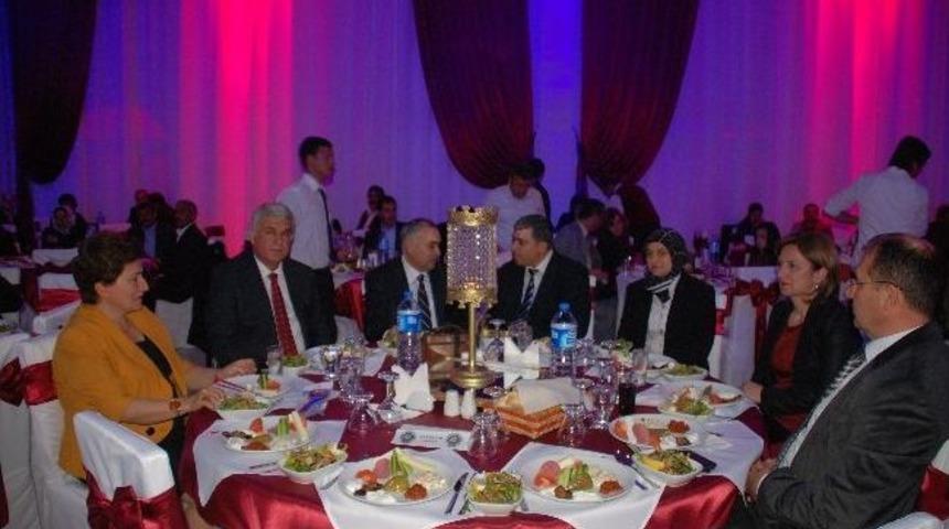 Silifke'de Birlik Ve Dayanışma Gecesi