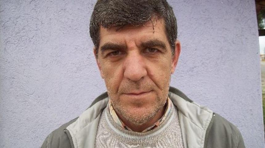 K&ouml;yl&uuml; Şair Şiirlerini Kitap Haline Getirmek İstiyor