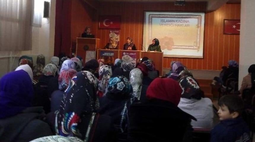 Van&rsquo;da &lsquo;islam Ve Kadın&rsquo; Konulu Panel