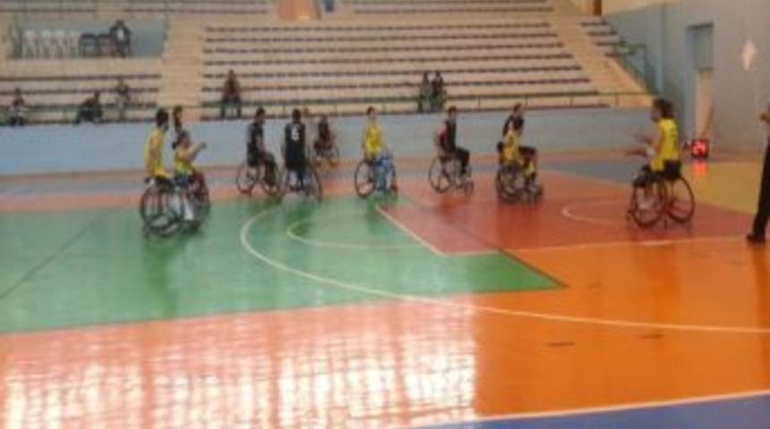 Ceylanpınar Bedensel Engelliler Basketbol Takımı Rakip Tanımıyor
