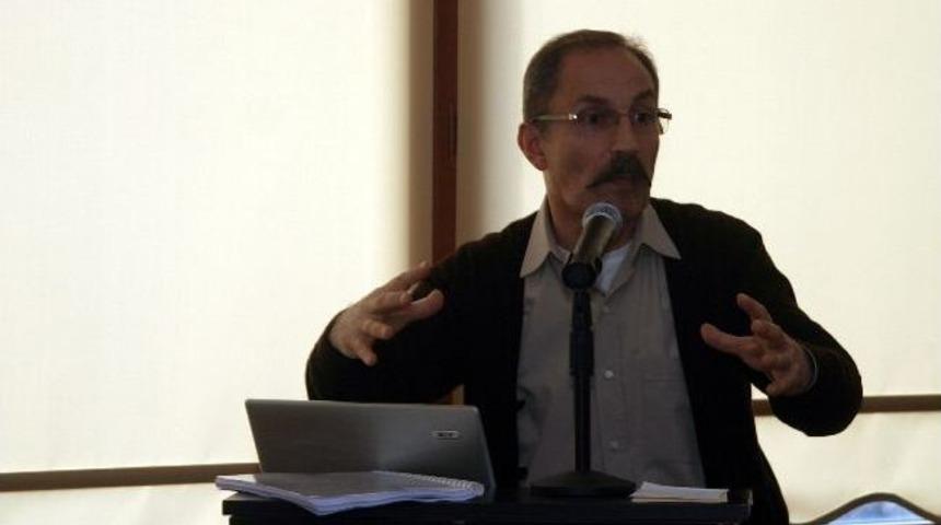 Dağıstanlı, Yanık Dere&rsquo;yi Kadık&ouml;y&rsquo;de Anlattı