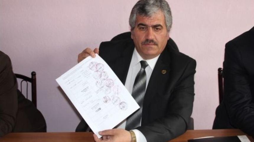 Muhtarlardan K&ouml;ylerin Birleştirilip Mahalleye D&ouml;n&uuml;şt&uuml;r&uuml;lmesine Tepki