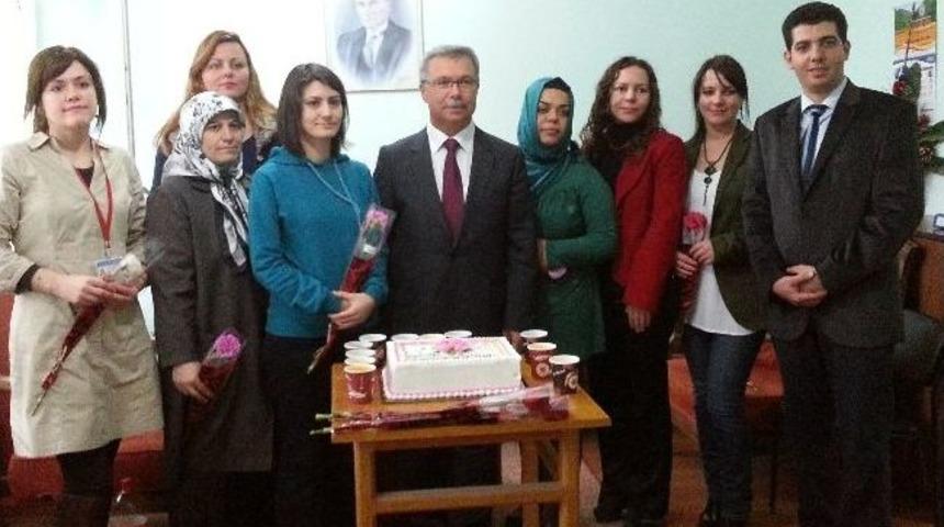8 Mart D&uuml;nya Kadınlar G&uuml;n&uuml; Saruhanlı'da Kutlandı