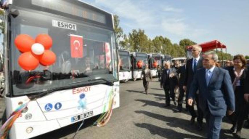İzmir B&uuml;y&uuml;kşehir Belediyesi 70 Otob&uuml;s&uuml; Daha Teslim Aldı