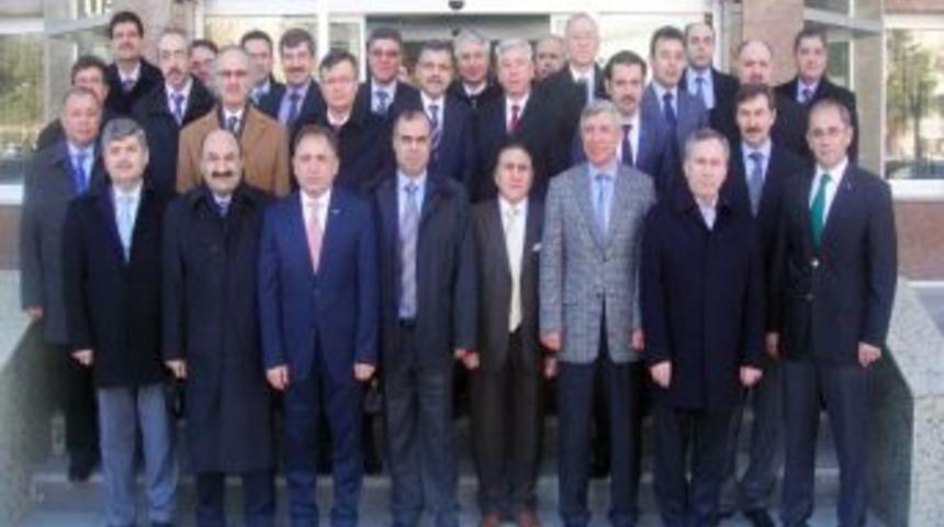 İlbank, 2013'de Bağlı Olduğu Illerde 228 Milyon Lira Kredi Kullandıracak