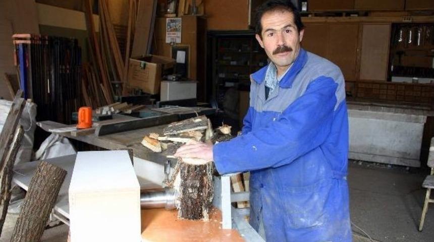 Kendi İmkanlarıyla Odun Kırma Makinesi Yaptı