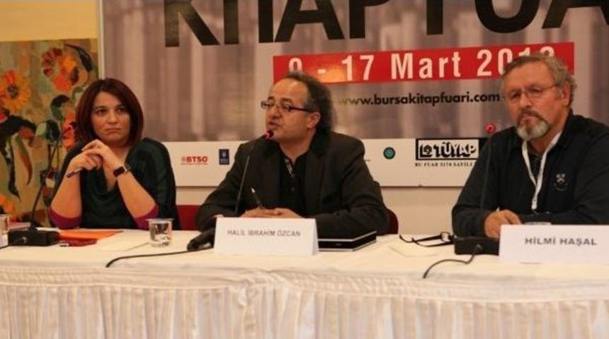 T&uuml;rkiye&rsquo;nin İlk Şiir K&uuml;t&uuml;phanesi Kitap Fuarı&rsquo;nda