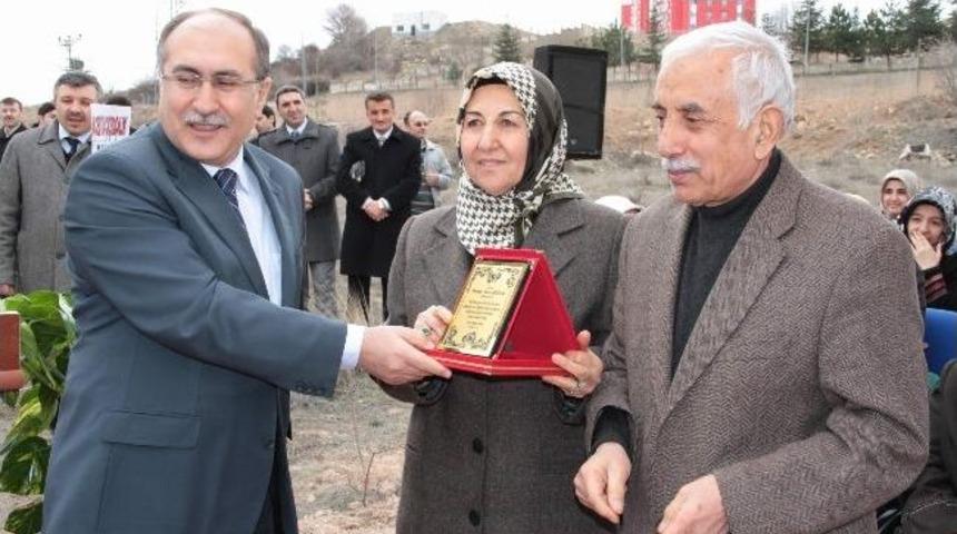 Hayırsever Neriman Ve Yavuz Armağan &Ccedil;iftinden Eğitime Katkı