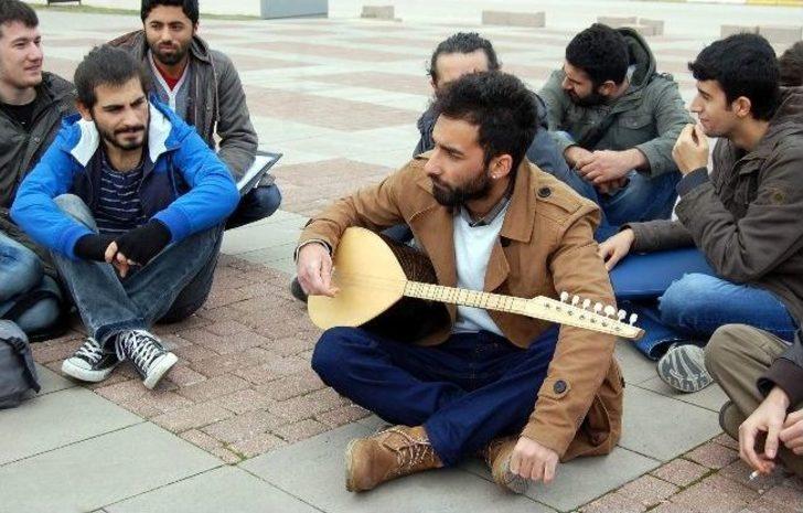 Öğrencilerin Yemek Protestosunda Arbede G2
