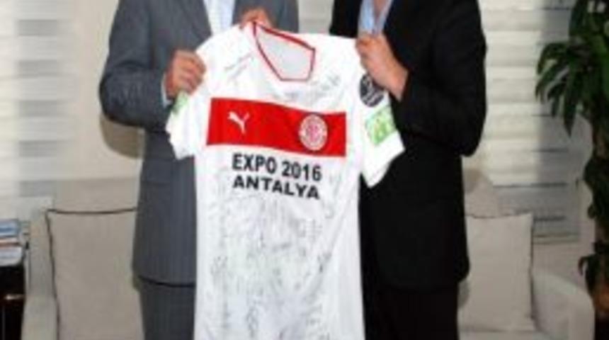 &Ouml;zdilek, İl Emniyet M&uuml;d&uuml;r&uuml; Sağlam&rsquo;ı Ziyaret Etti