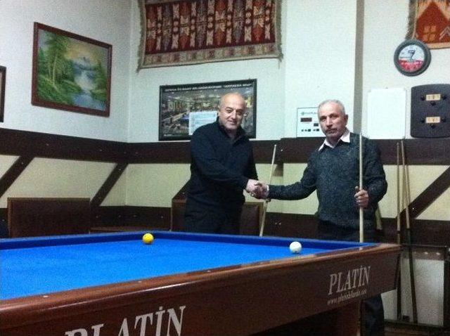 Akyazı Belediyesi'nden 3 Bant Bilardo Turnuvası