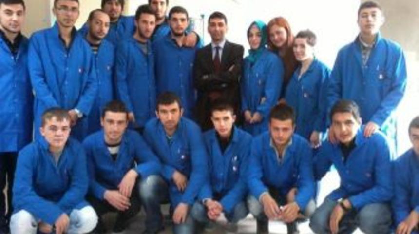 AİB&Uuml;'l&uuml; &Ouml;ğrenciler Bolu &Ccedil;imento'da Ders G&ouml;rmeye Başladı