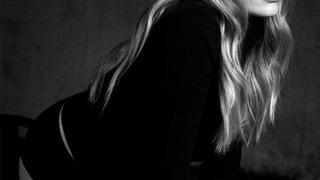 Çabasız seksiliğin yeni adı: Anna Ewers!
