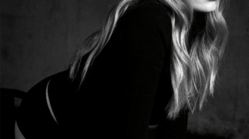 &Ccedil;abasız seksiliğin yeni adı: Anna Ewers!