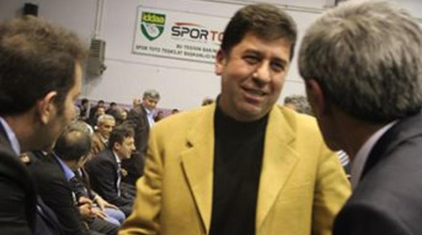 Erzurum'lulardan Yaşar Tüzün'e büyük ilgi