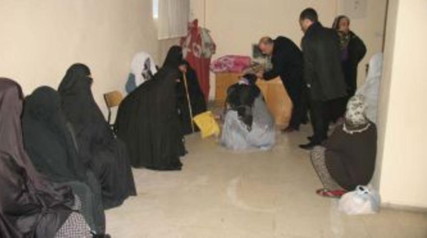 55 kadından yarım günde 1128 lira para çıktı