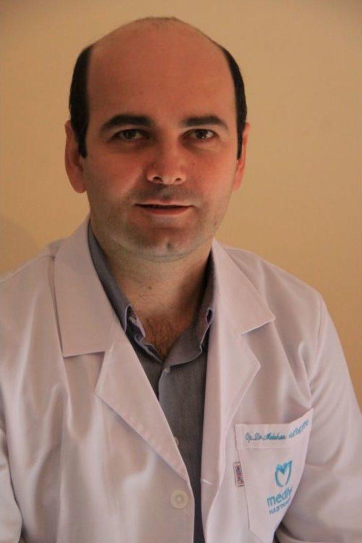 Kundaklama, kalça çıkıklığına neden oluyor Kundaklama, kalça çıkıklığına neden oluyor
