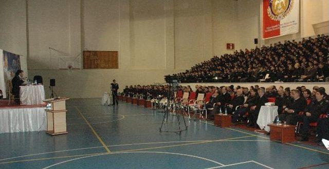 Erzurum’da “demokrasi, İhtilaller Ve Yeni Anayasa” Paneli