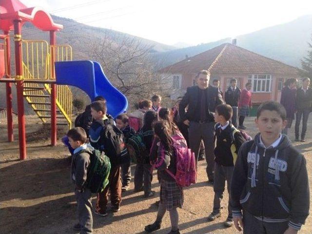 Kaymakam Odabaş Şerbetpınarı Ve Kestanepınarı Köylerinde İncelemelerde Bulundu