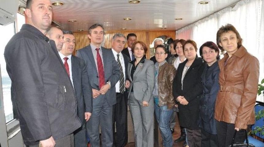 Mhp&rsquo;den, Hayvan Hakları Derneğine Ziyaret