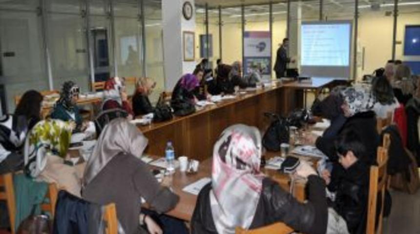 ETKİNDER&rsquo;den Eczanede Satış Teknikleri Semineri