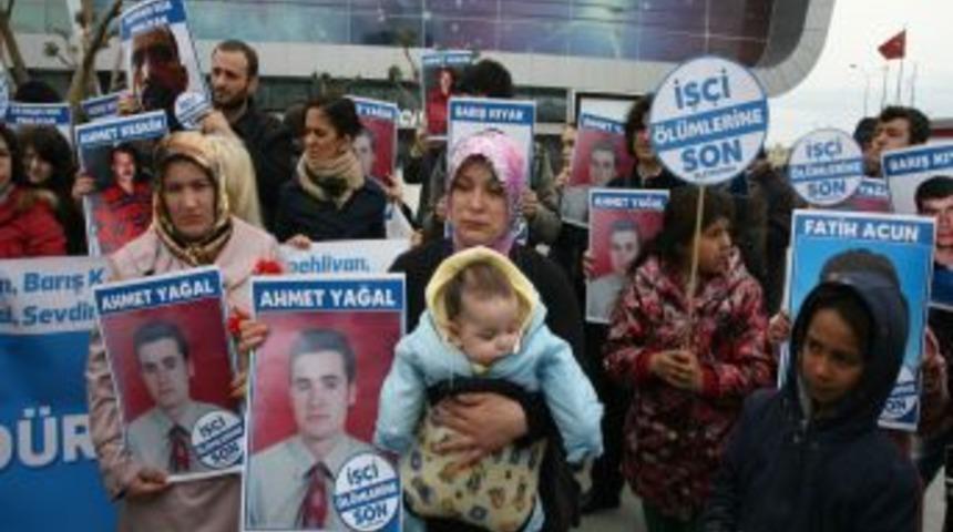 Oğluna, &Ccedil;adır Yangınında &Ouml;len Eşinin Adını Verdi