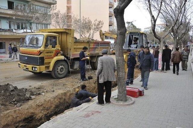 İstasyon Caddesinde Düzenleme Çalışmaları Başladı