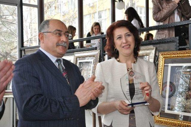 &Uuml;&ccedil; Boyutlu Resim Sergisi 3