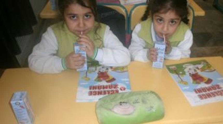 Mehmet D&ouml;ğme İlkokulu'nda Okul S&uuml;t&uuml; Uygulaması Başladı