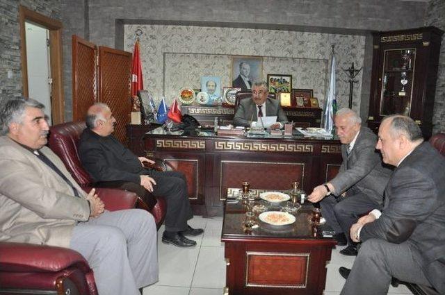 Siirt Lisesi Mezunları Derneği'nden Belediyeye Ziyaret