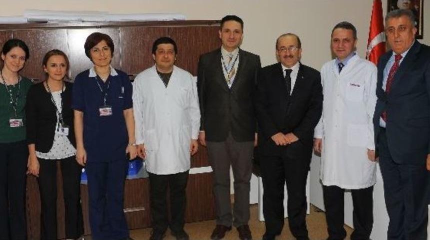 Başkan G&uuml;mr&uuml;k&ccedil;&uuml;oğlu'ndan Kanuni Eğitim Hastanesi Y&ouml;netimi'ne Ziyaret