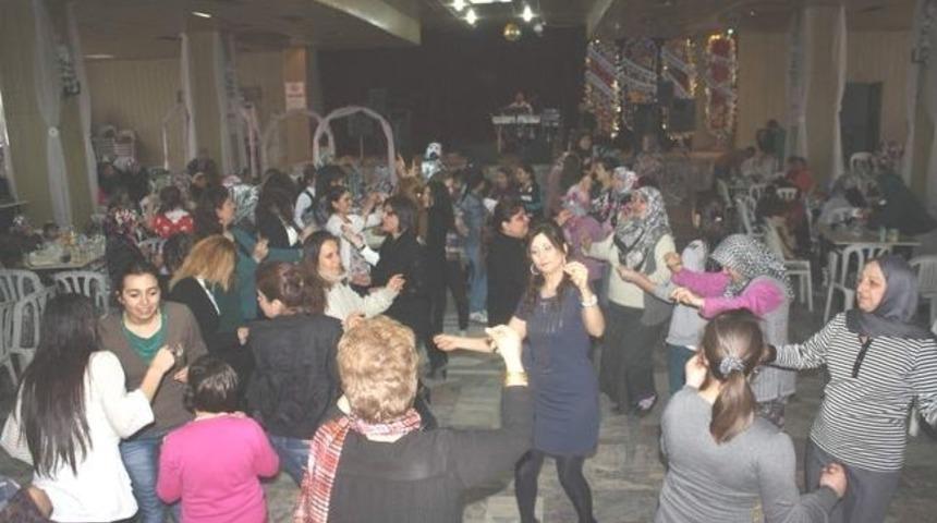 &Ccedil;ay&rsquo;da Ak Parti'den Kadınlara Eğlence Programı