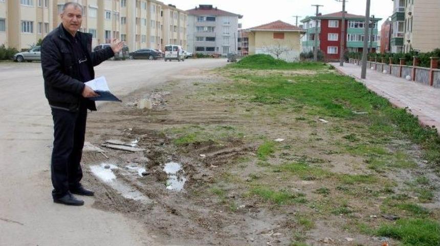 Vatandaşlar Oyun Parkı Yapılması İçin İmza Topladı