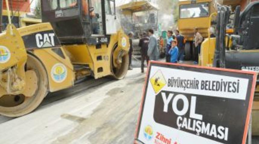 Dağlıoğlu Mahallesi'ndeki Yollar Asfaltlanıyor