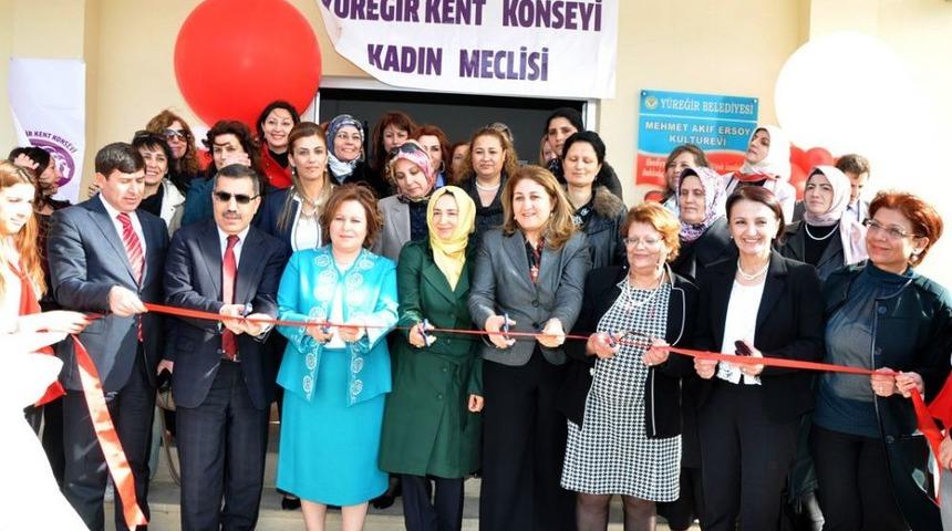 Y&uuml;reğir'de Kadın Danışma Ve Dayanışma Merkezi A&ccedil;ıldı