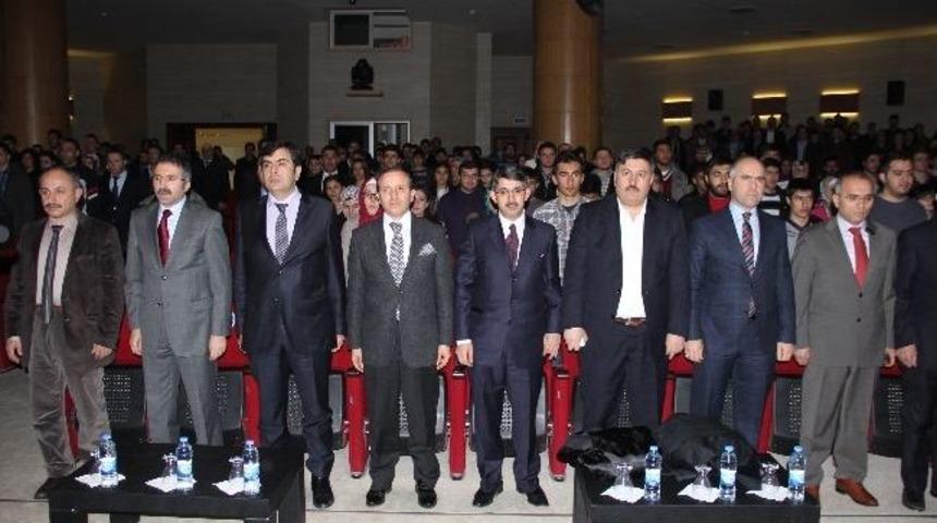 Atat&uuml;rk &Uuml;niversitesi&rsquo;nde &ldquo;darbeler - Yeni Anayasa Ve T&uuml;rkiye&rdquo; Adlı Panel Ger&ccedil;ekleşti