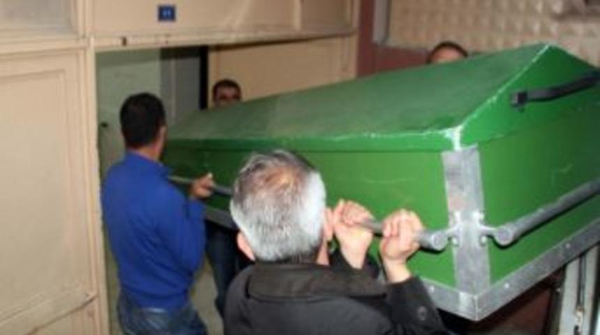 Nehre Atlayan Gen&ccedil; Kızın Cesedi Bulundu