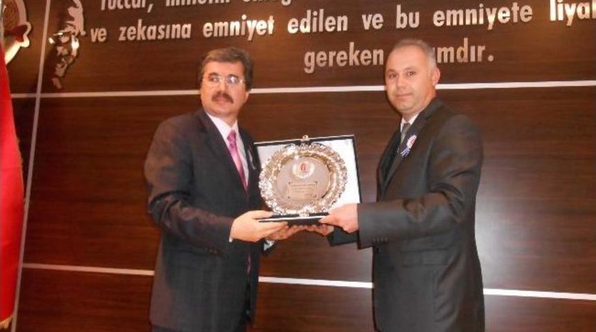 Söke'de Vergi Rekortmenlerine Plaketli Teşekkür