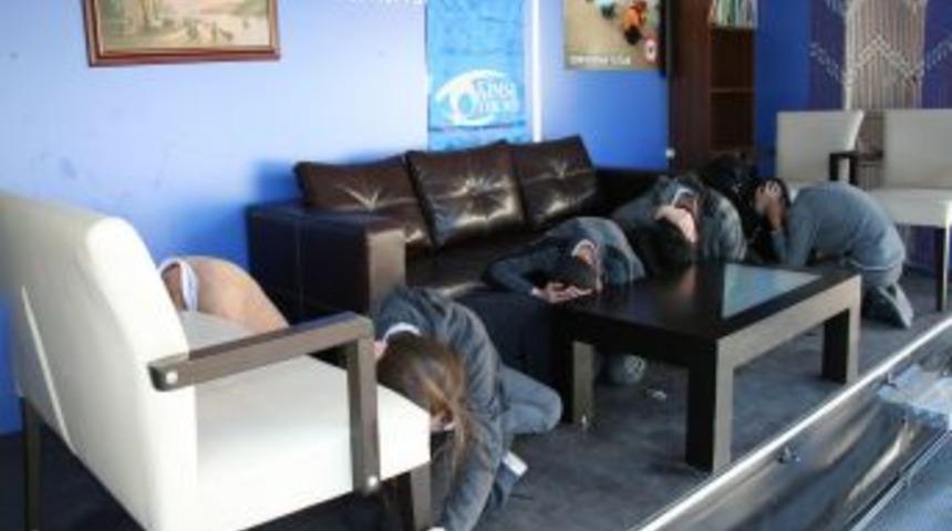 &Ouml;ğrenciler Deprem Anını Sim&uuml;lat&ouml;re Binerek Yaşadı