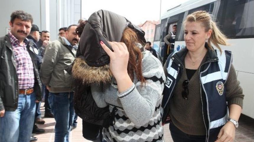 Burdur Polisi&rsquo;nden &ldquo;altın Kızlar&rdquo; Operasyonu